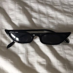 VINTAGE GLASSES